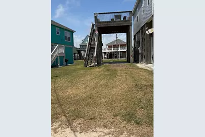 1811 Redfish Lane, Crystal Beach, TX 77650 - Photo 11