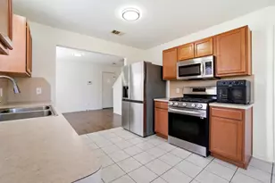 1607 Redbud Grove Ct, Conroe, TX 77301 - Photo 7