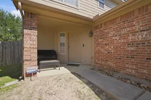 1607 Redbud Grove Ct, Conroe, TX 77301 - Photo 3