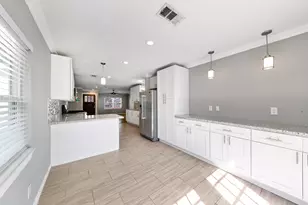 6915 Jalna St, Houston, TX 77055 - Photo 15