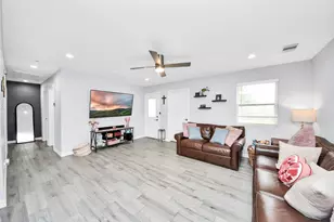 834 Ellington St, Houston, TX 77088 - Photo 5