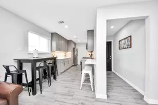 834 Ellington St, Houston, TX 77088 - Photo 9