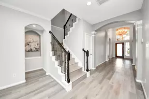 14302 Jaubert Ct, Sugar Land, TX 77498 - Photo 7