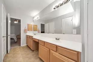 3611 Royal Royce Dr, Houston, TX 77042 - Photo 41