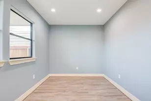 6627 Apollo St, Houston, TX 77091 - Photo 21