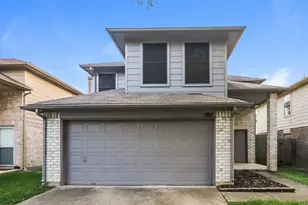 11811 Sunny Stream Dr, Tomball, TX 77375 - Photo 1