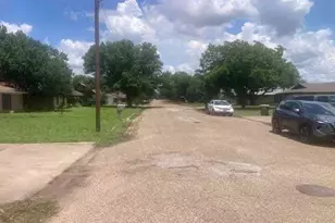 1410 Lorene Ln, Marlin, TX 76661 - Photo 5