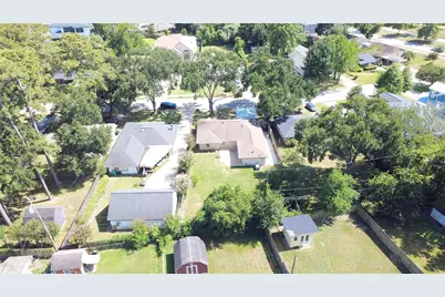2106 Woodcrest Drive, Houston, TX 77018 - Photo 3