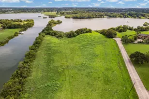 19511 Old Galveston Rd, Webster, TX 77598 - Photo 1