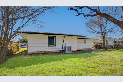 1530 W 10th Street, Freeport, TX 77541 - Photo 29