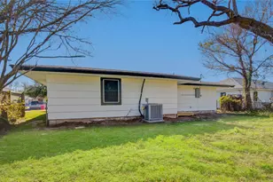 1530 W 10th St, Freeport, TX 77541 - Photo 29