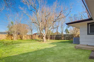 1530 W 10th St, Freeport, TX 77541 - Photo 27