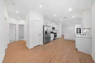 2018 Foxtail Crk Ct, Crosby, TX 77532 - Photo 5