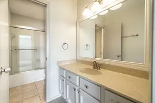 7847 Green Lawn Dr, Houston, TX 77088 - Photo 17