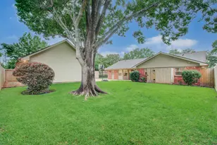 5627 Sylmar Rd, Houston, TX 77081 - Photo 39
