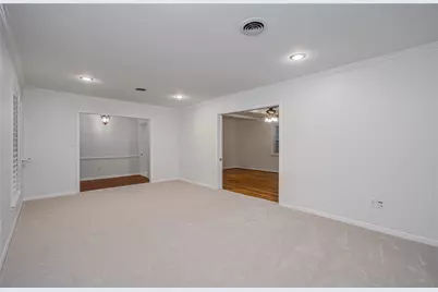 5627 Sylmar Road, Houston, TX 77081 - Photo 9
