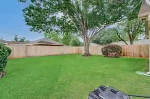 5627 Sylmar Rd, Houston, TX 77081 - Photo 37