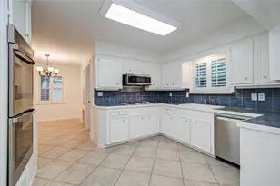 5627 Sylmar Rd, Houston, TX 77081 - Photo 13