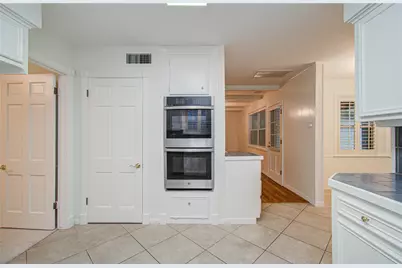 5627 Sylmar Road, Houston, TX 77081 - Photo 17