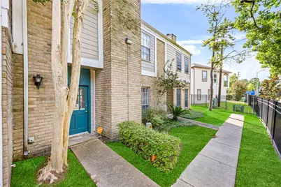 11710 Southlake Drive #31, Houston, TX 77077 - Photo 3