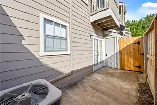 11710 Southlake Dr, Houston, TX 77077 - Photo 21