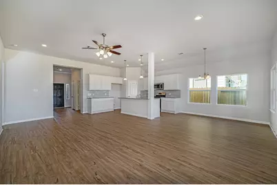 11111 Lulu, Willis, TX 77318 - Photo 3