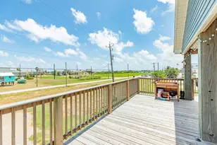 1310 Monument Dr, Surfside Beach, TX 77541 - Photo 5