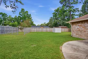 182 Greenleaf Ln, Conroe, TX 77304 - Photo 17