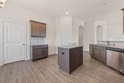 99 Jessica Drive, Dayton, TX 77535 - Photo 5