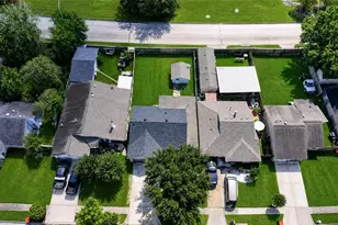 11918 E Marsham Cir, Houston, TX 77066 - Photo 25