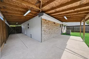 11918 E Marsham Cir, Houston, TX 77066 - Photo 21