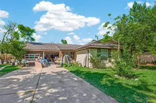 12714 Dermott Dr, Houston, TX 77065 - Photo 3