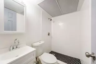 1800 N Wayside St, Houston, TX 77020 - Photo 9