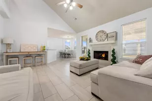 3226 Royal Palm Dr, Mont Belvieu, TX 77523 - Photo 9