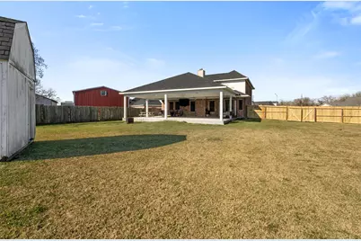 3226 Royal Palm Drive, Mont Belvieu, TX 77523 - Photo 29