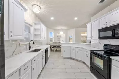 3226 Royal Palm Drive, Mont Belvieu, TX 77523 - Photo 13