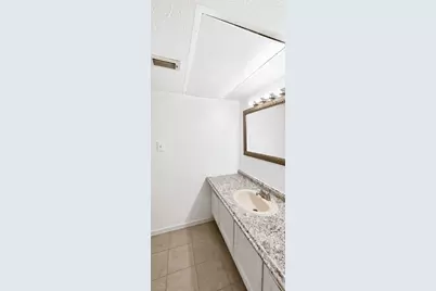 7313 Gulf Fwy Apt #907, Houston, TX 77017 - Photo 9
