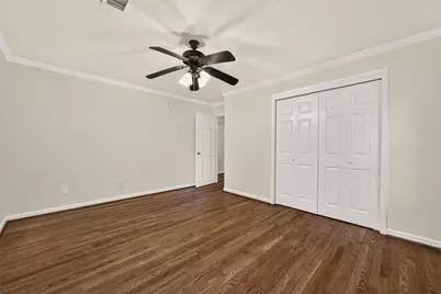 5810 Creekbend Drive, Houston, TX 77096 - Photo 23