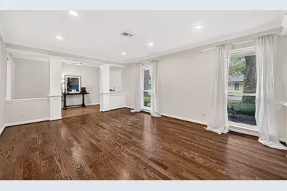 5810 Creekbend Drive, Houston, TX 77096 - Photo 7