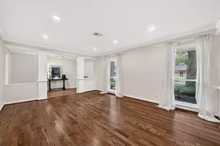 5810 Creekbend Dr, Houston, TX 77096 - Photo 7