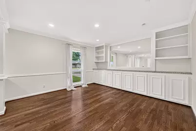 5810 Creekbend Drive, Houston, TX 77096 - Photo 9
