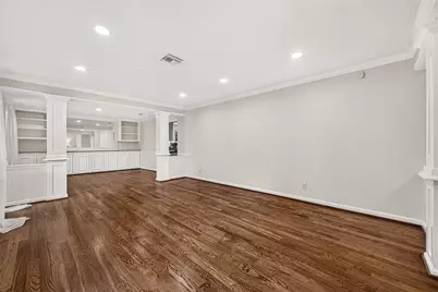 5810 Creekbend Drive, Houston, TX 77096 - Photo 5