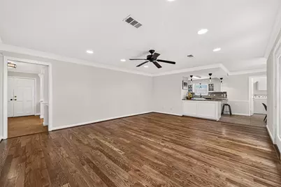 5810 Creekbend Drive, Houston, TX 77096 - Photo 19