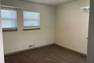 529 4th St, Grand Prairie, TX 75050 - Photo 7