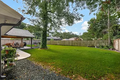 9203 Bronco Drive, Houston, TX 77055 - Photo 43