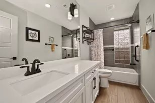 9203 Bronco Dr, Houston, TX 77055 - Photo 27