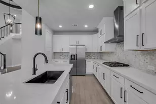 215 Flower Moon Ct, Conroe, TX 77318 - Photo 15