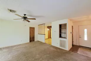 8875 Casey Dr, Beaumont, TX 77707 - Photo 9