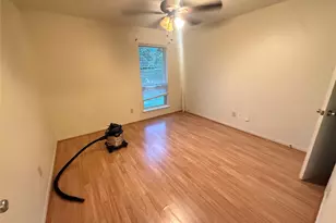 9526 Misty Bridge St, Houston, TX 77075 - Photo 5