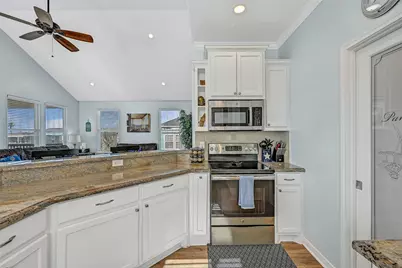 4211 Mason Drive, Galveston, TX 77554 - Photo 15